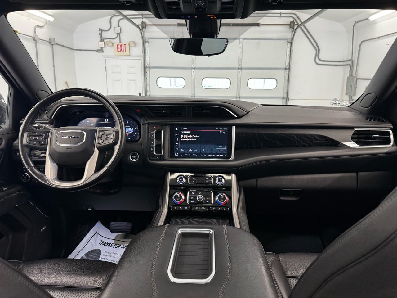 GMC Yukon XL 4WD 4dr Denali 2022