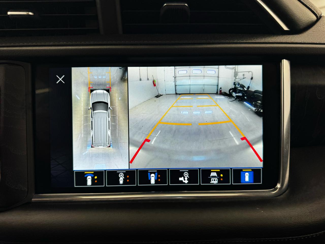 GMC Yukon XL 4WD 4dr Denali 2022