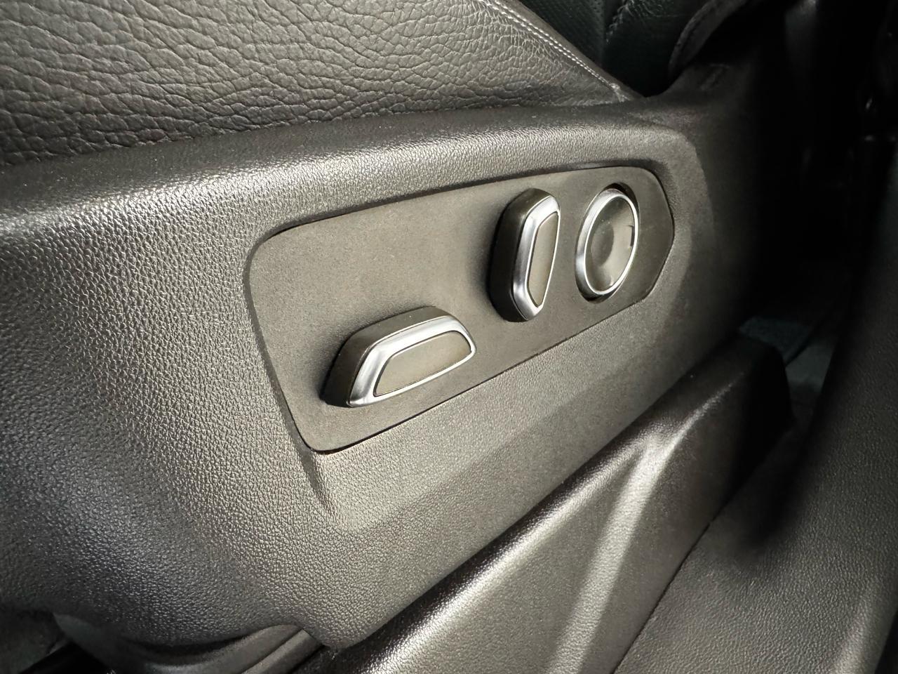 GMC Yukon XL 4WD 4dr Denali 2022