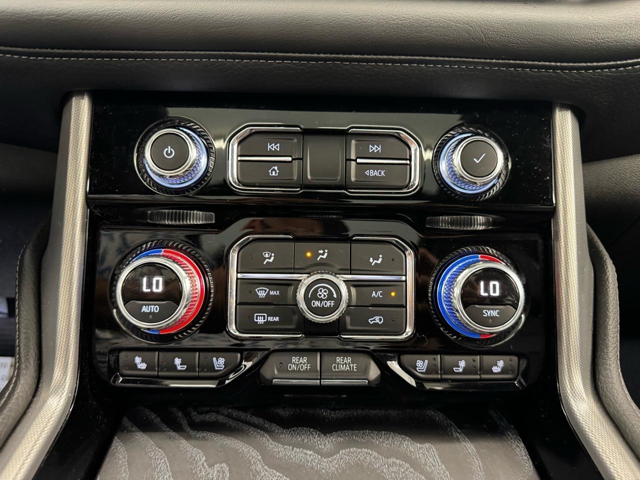 GMC Yukon XL 4WD 4dr Denali 2022