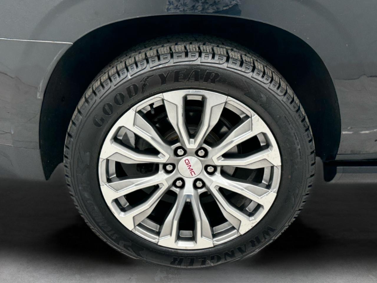 GMC Yukon XL 4WD 4dr Denali 2022