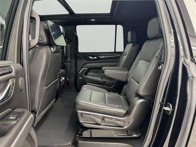 GMC Yukon XL 4WD 4dr Denali 2022