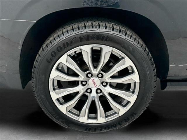 GMC Yukon XL 4WD 4dr Denali 2022