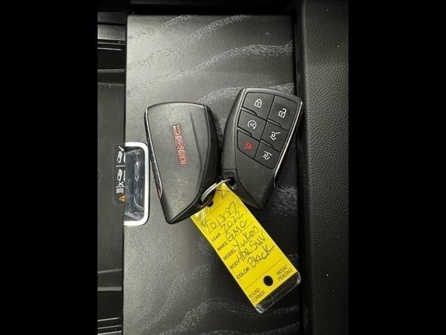 GMC Yukon XL 4WD 4dr Denali 2022