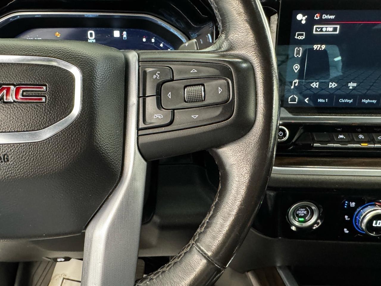 GMC Sierra 1500 4WD Crew Cab 147" SLT 2022