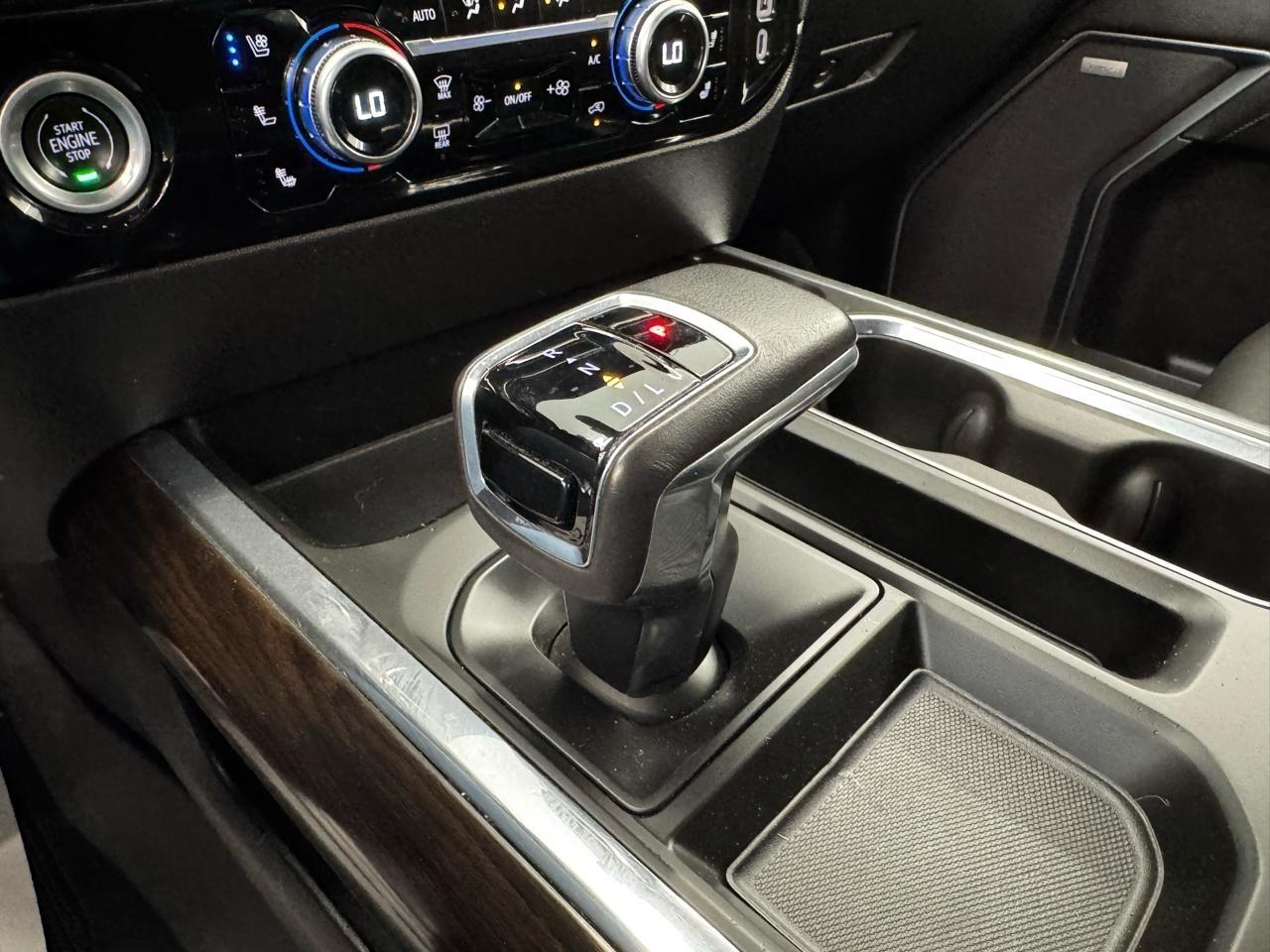 GMC Sierra 1500 4WD Crew Cab 147" SLT 2022