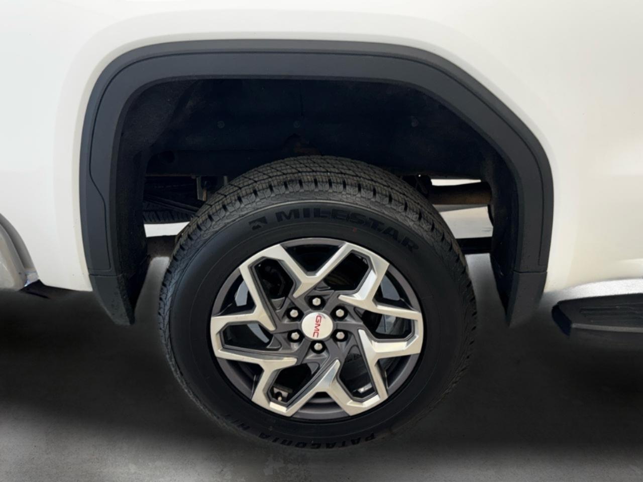 GMC Sierra 1500 4WD Crew Cab 147" SLT 2022