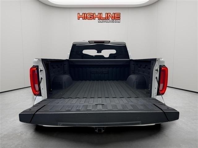 GMC Sierra 1500 4WD Crew Cab 147" SLT 2022