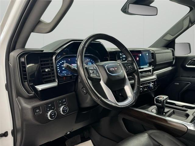 GMC Sierra 1500 4WD Crew Cab 147" SLT 2022