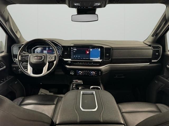 GMC Sierra 1500 4WD Crew Cab 147" SLT 2022
