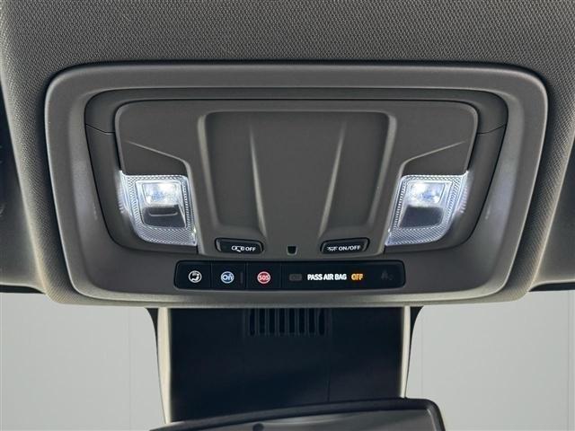 GMC Sierra 1500 4WD Crew Cab 147" SLT 2022