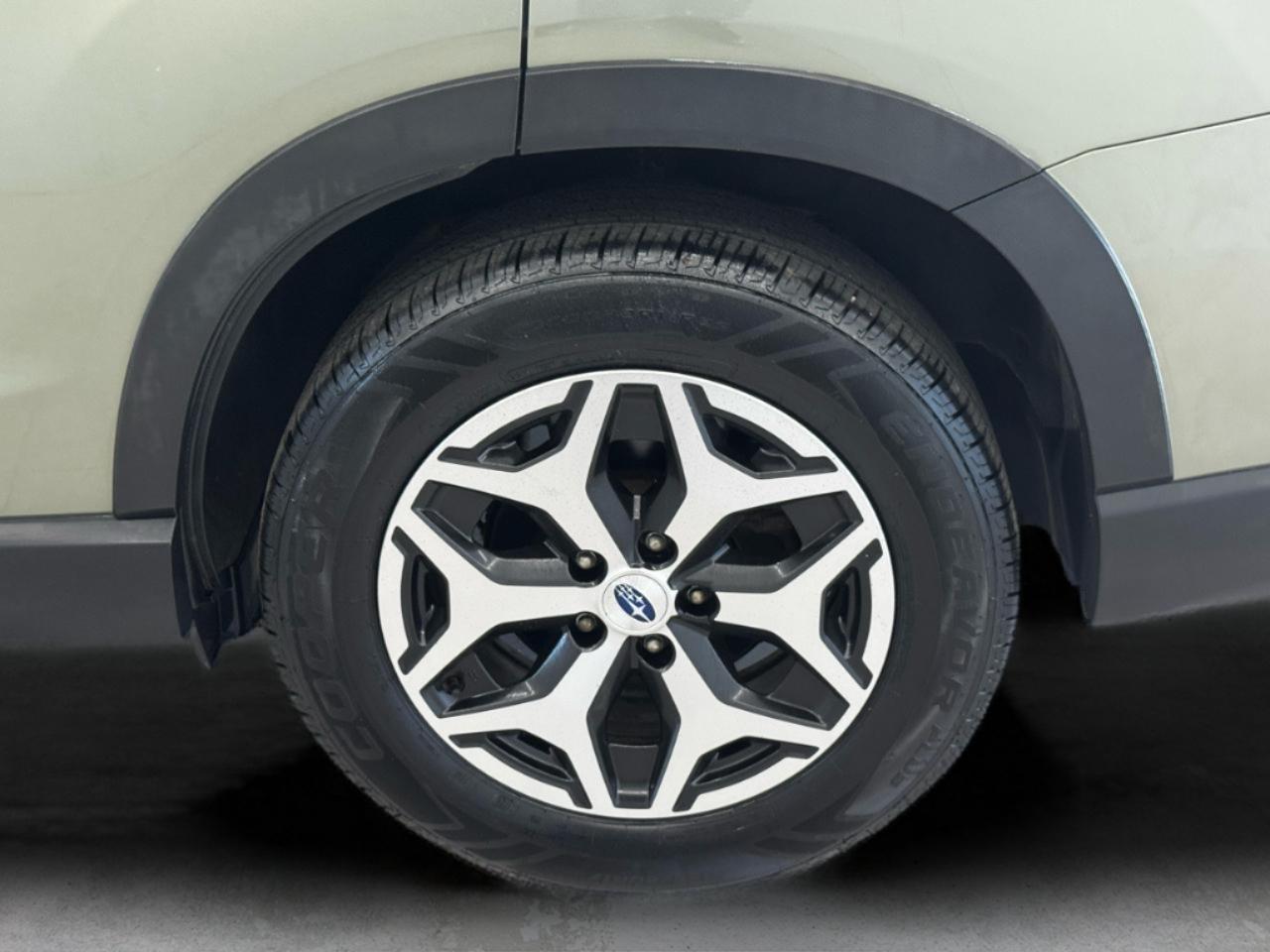 Subaru Forester Premium CVT 2021