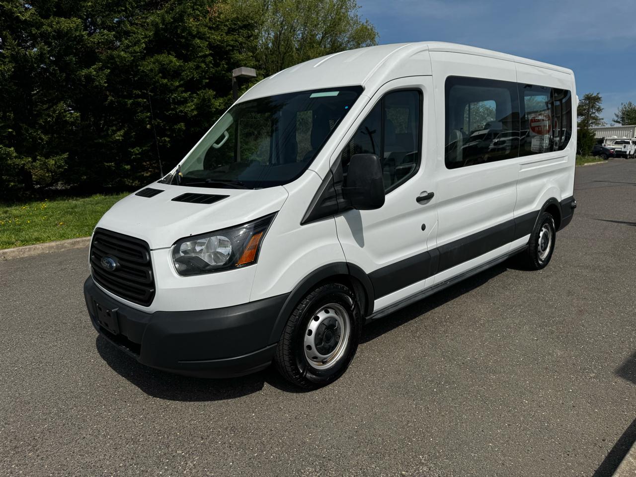 Ford Transit Wagon T-350 148" Med Roof XLT Sliding RH Dr 2016