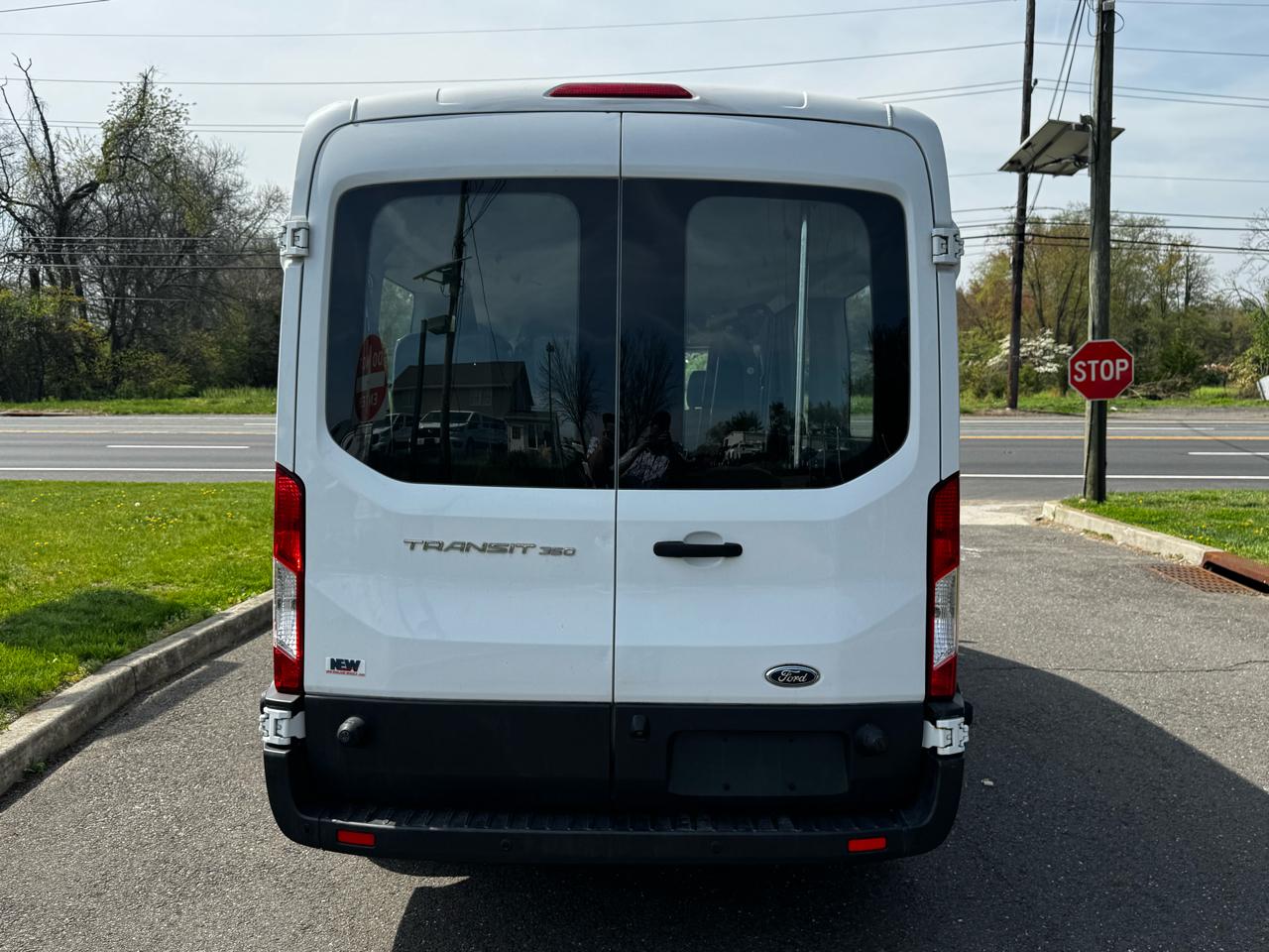 Ford Transit Wagon T-350 148" Med Roof XLT Sliding RH Dr 2016