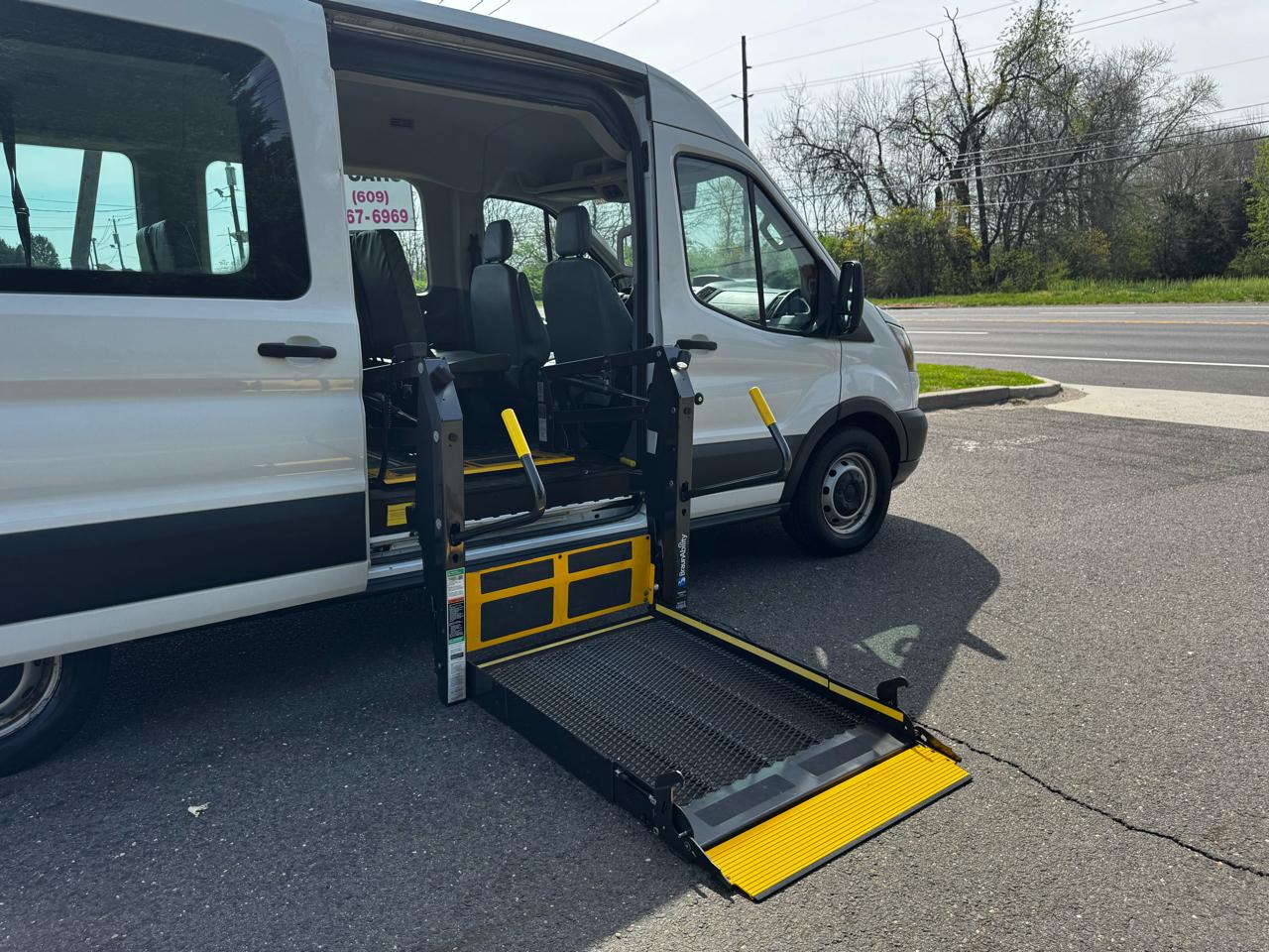 Ford Transit Wagon T-350 148" Med Roof XLT Sliding RH Dr 2016