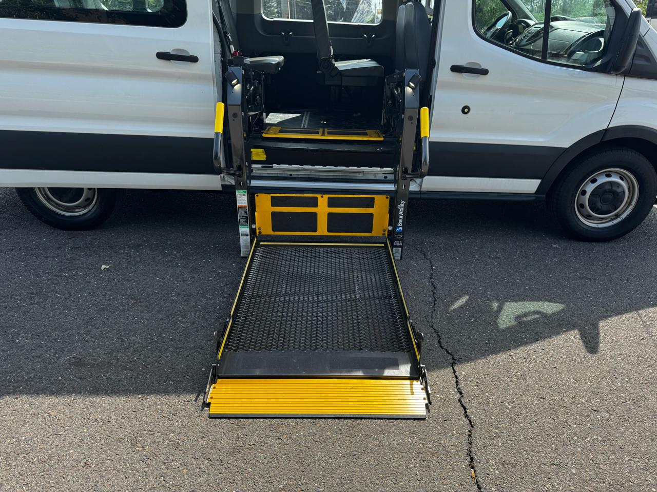 Ford Transit Wagon T-350 148" Med Roof XLT Sliding RH Dr 2016