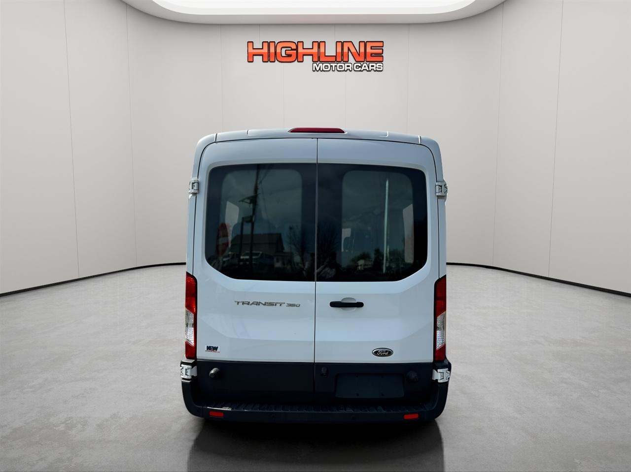 Ford Transit Wagon T-350 148" Med Roof XLT Sliding RH Dr 2016