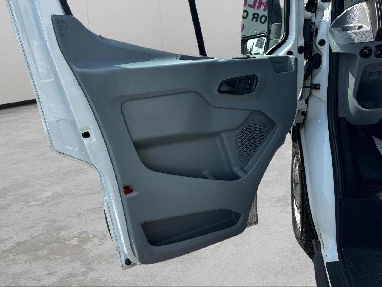 Ford Transit Wagon T-350 148" Med Roof XLT Sliding RH Dr 2016