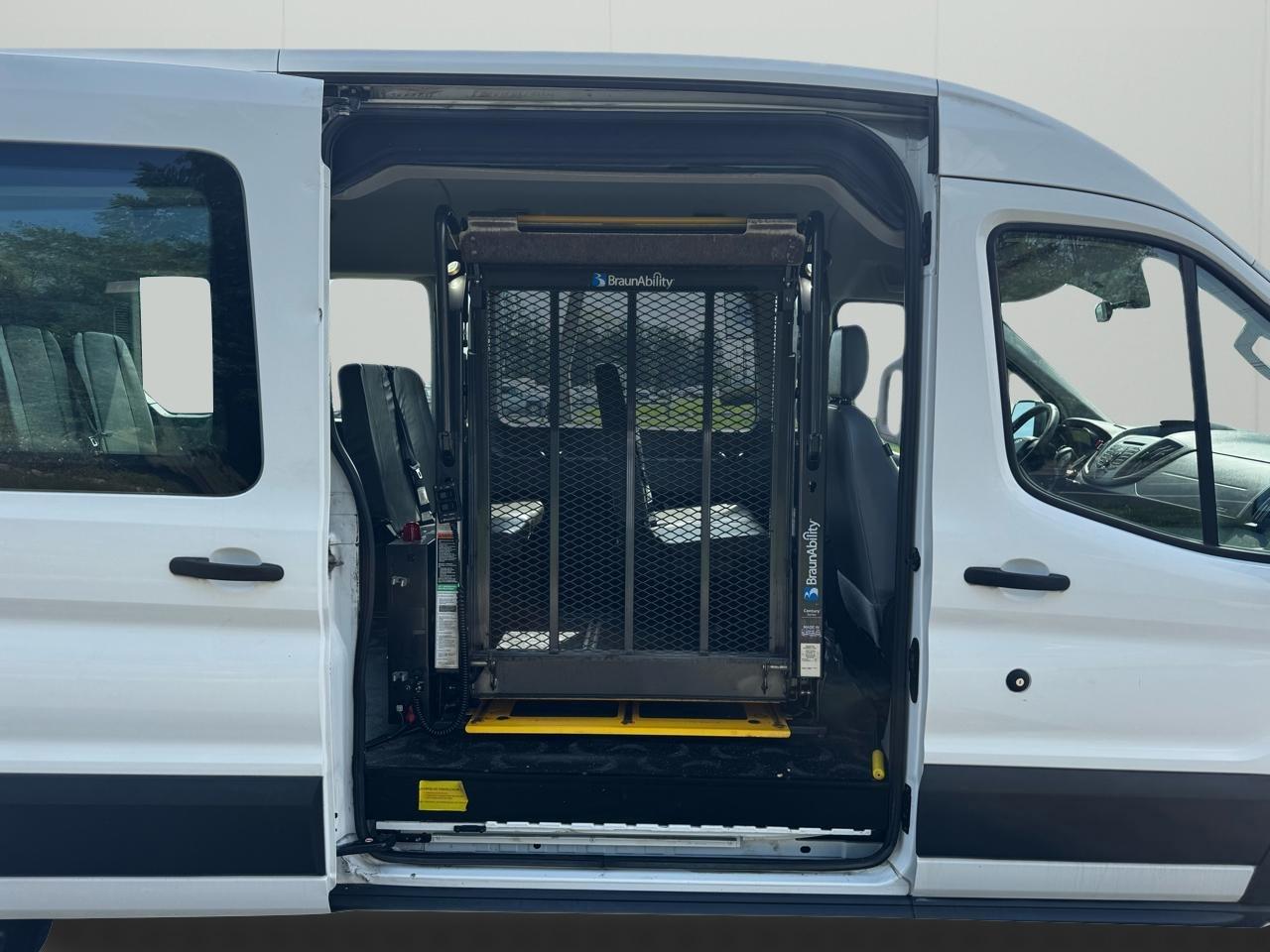 Ford Transit Wagon T-350 148" Med Roof XLT Sliding RH Dr 2016