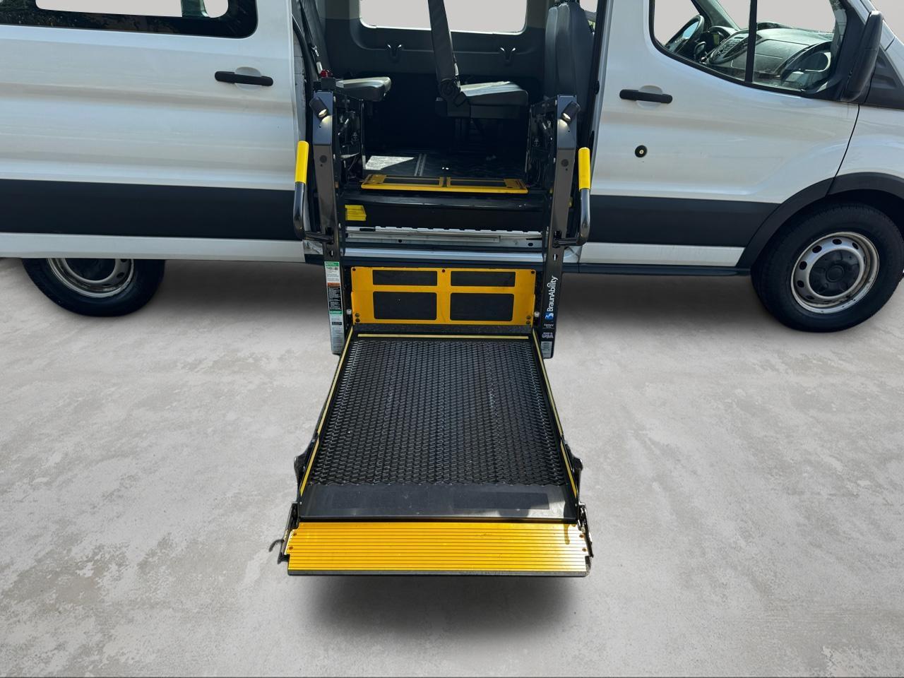 Ford Transit Wagon T-350 148" Med Roof XLT Sliding RH Dr 2016