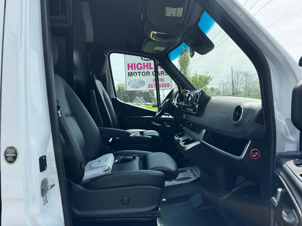 Mercedes-Benz Sprinter 2500  2021