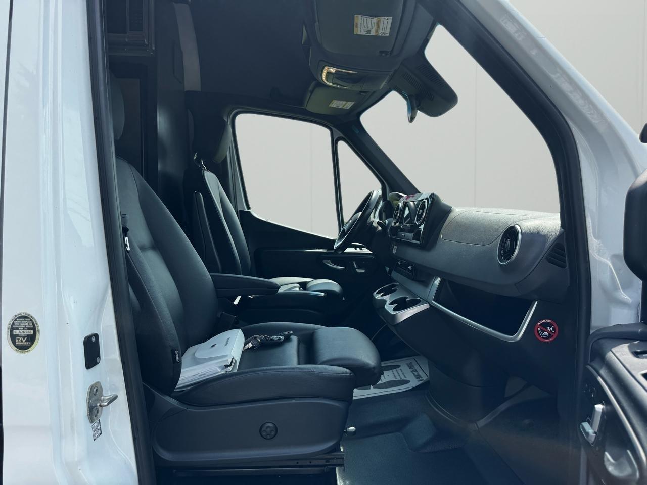 Mercedes-Benz Sprinter 2500  2021