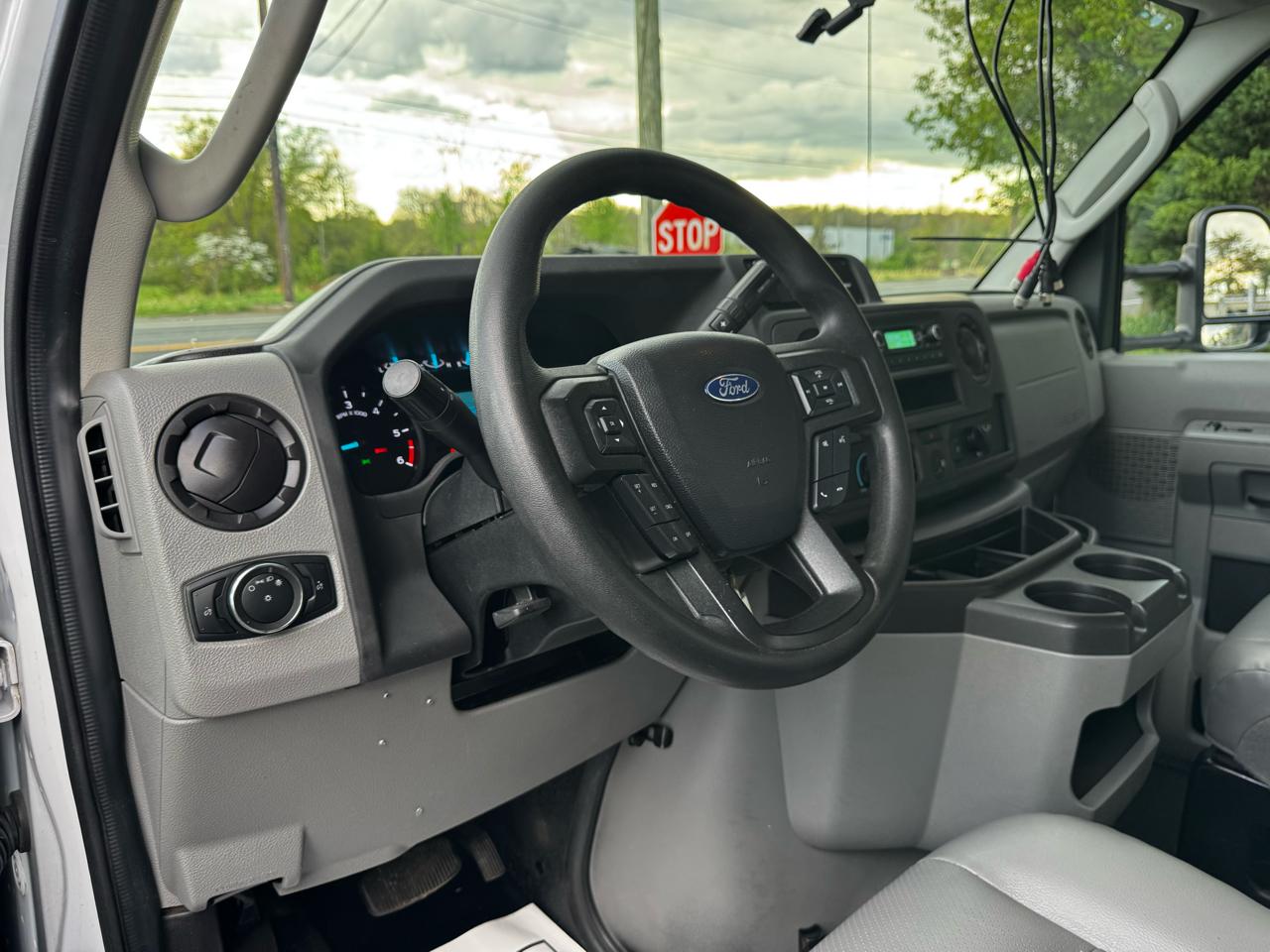 Ford E-Series Cutaway E-450 DRW 158" WB 2021