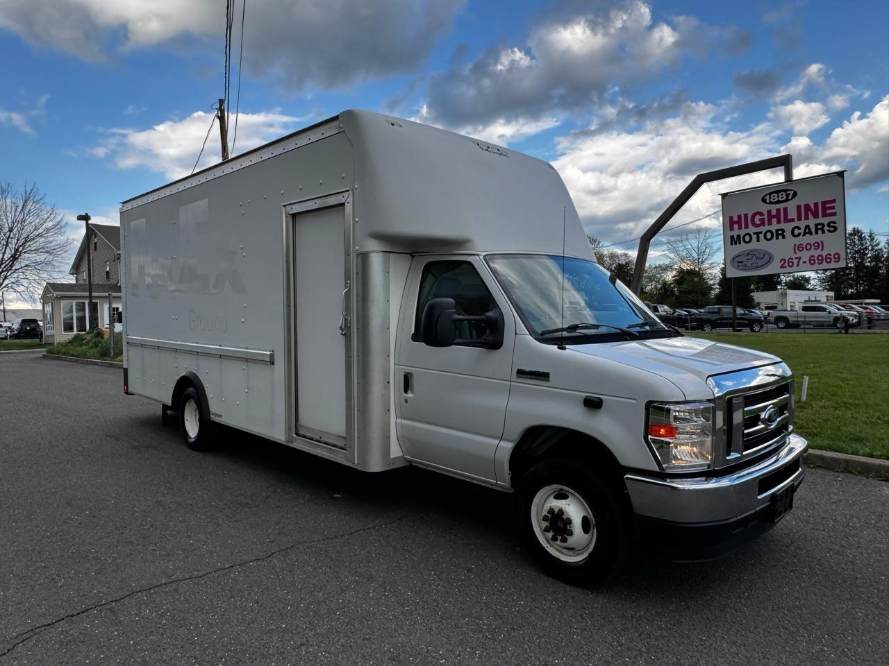 Ford E-Series Cutaway E-450 DRW 158" WB 2021