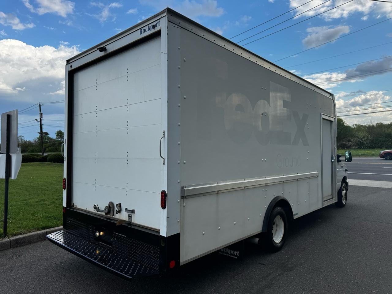 Ford E-Series Cutaway E-450 DRW 158" WB 2021