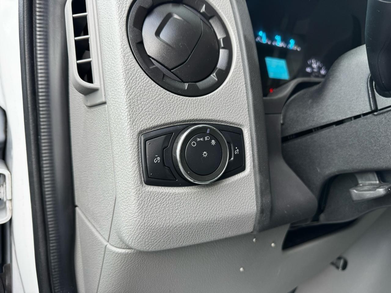 Ford E-Series Cutaway E-450 DRW 158" WB 2021