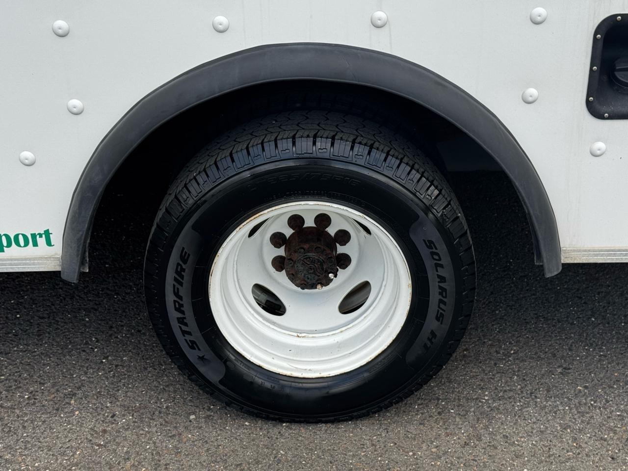 Ford E-Series Cutaway E-450 DRW 158" WB 2021