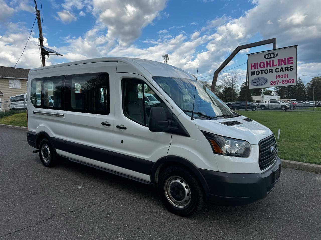 Ford Transit Wagon T-350 148" Med Roof XLT Sliding RH Dr 2016