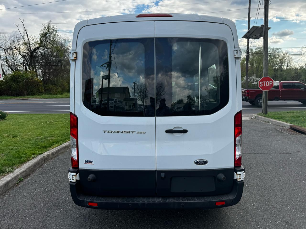 Ford Transit Wagon T-350 148" Med Roof XLT Sliding RH Dr 2016