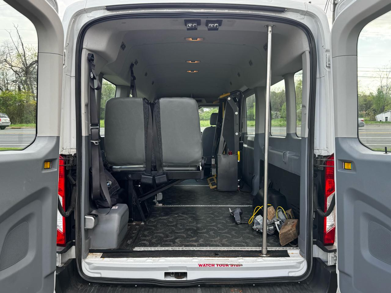 Ford Transit Wagon T-350 148" Med Roof XLT Sliding RH Dr 2016