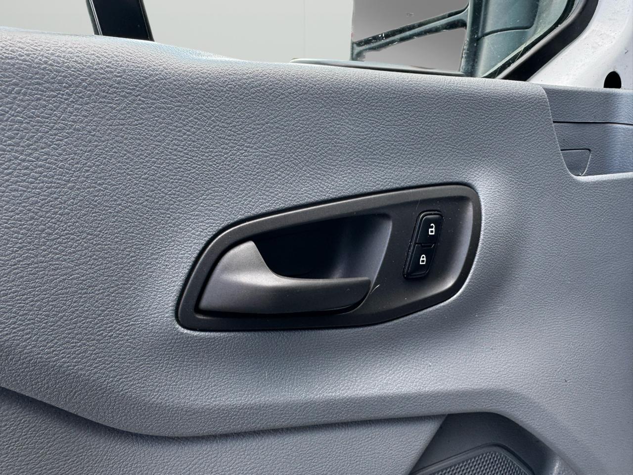 Ford Transit Wagon T-350 148" Med Roof XLT Sliding RH Dr 2016