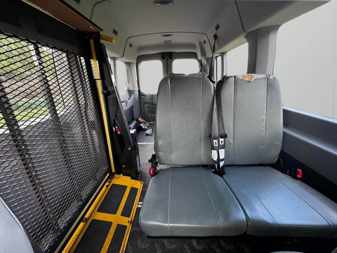 Ford Transit Wagon T-350 148" Med Roof XLT Sliding RH Dr 2016