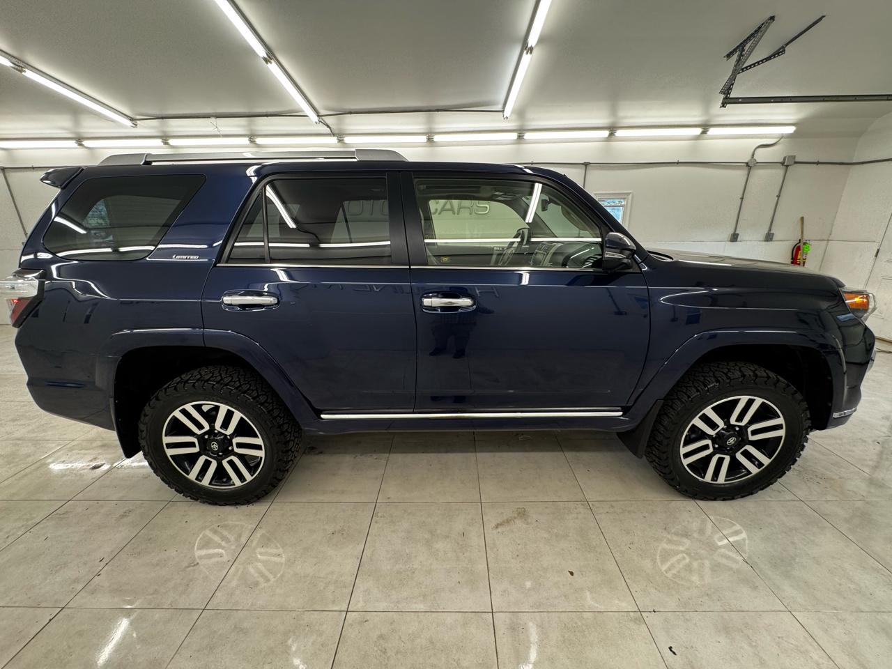 Toyota 4Runner TRD Off Road Premium 4WD (Natl) 2020