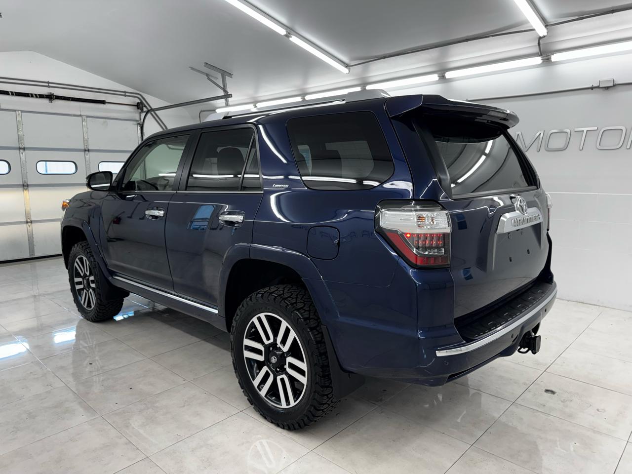 Toyota 4Runner TRD Off Road Premium 4WD (Natl) 2020