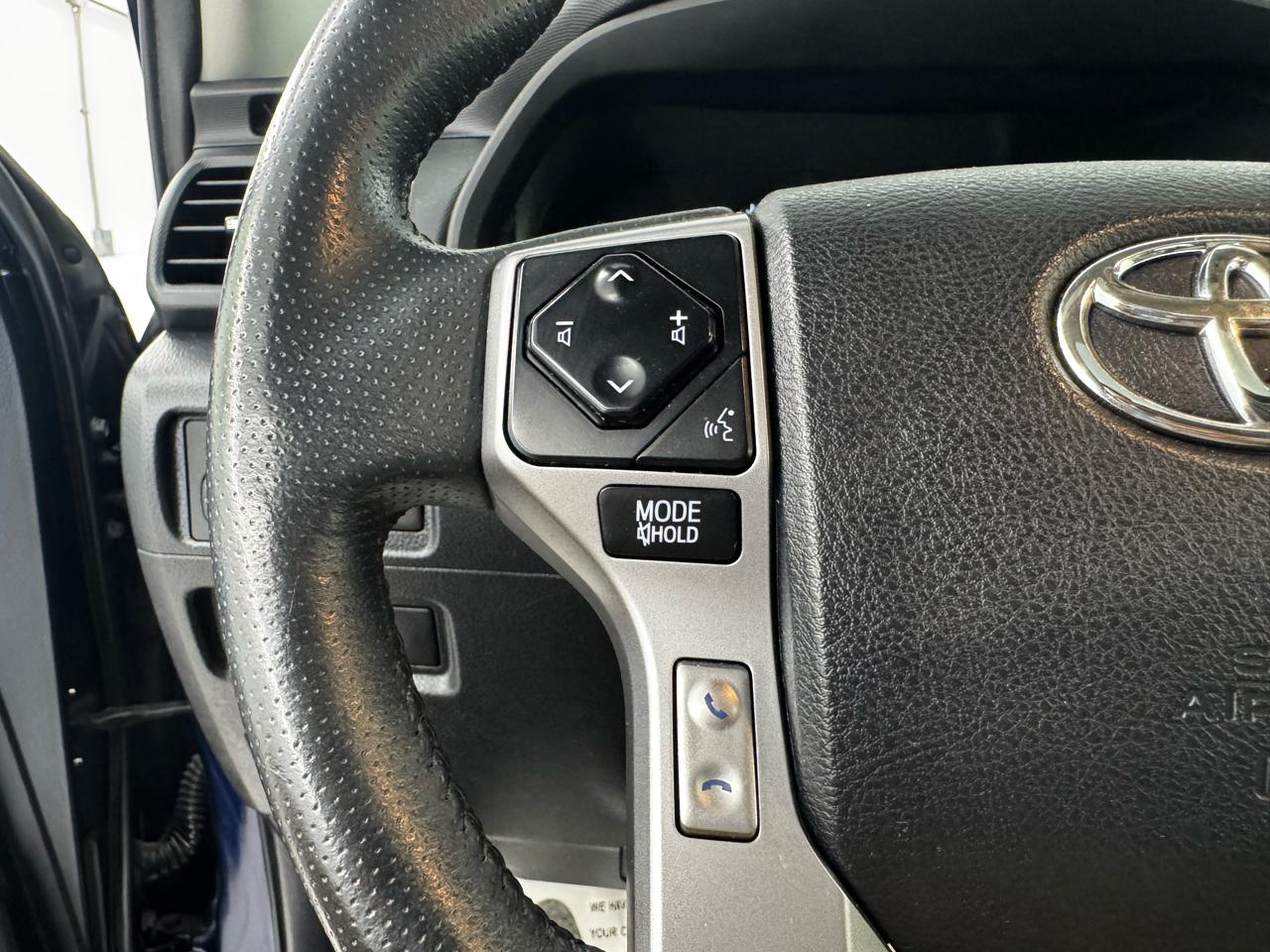 Toyota 4Runner TRD Off Road Premium 4WD (Natl) 2020