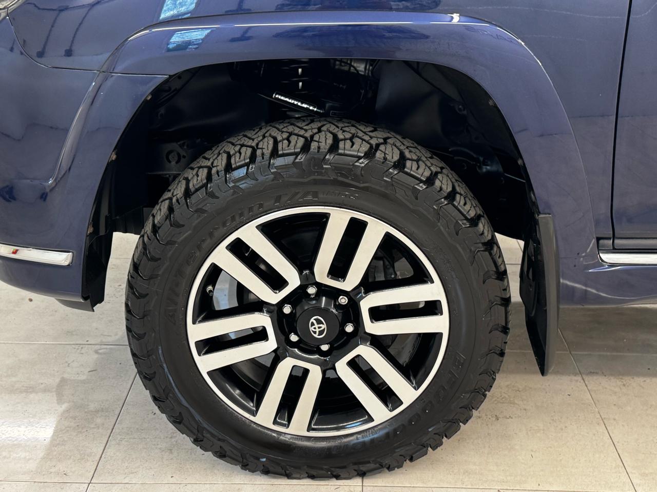 Toyota 4Runner TRD Off Road Premium 4WD (Natl) 2020