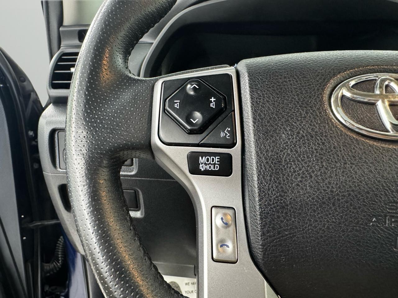 Toyota 4Runner TRD Off Road Premium 4WD (Natl) 2020