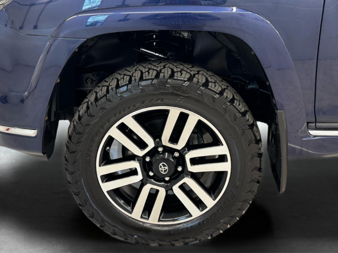 Toyota 4Runner TRD Off Road Premium 4WD (Natl) 2020