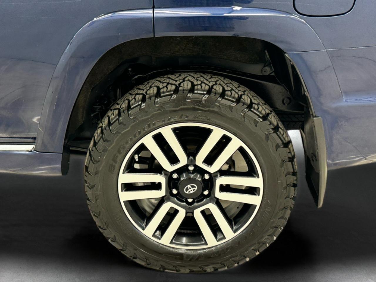 Toyota 4Runner TRD Off Road Premium 4WD (Natl) 2020