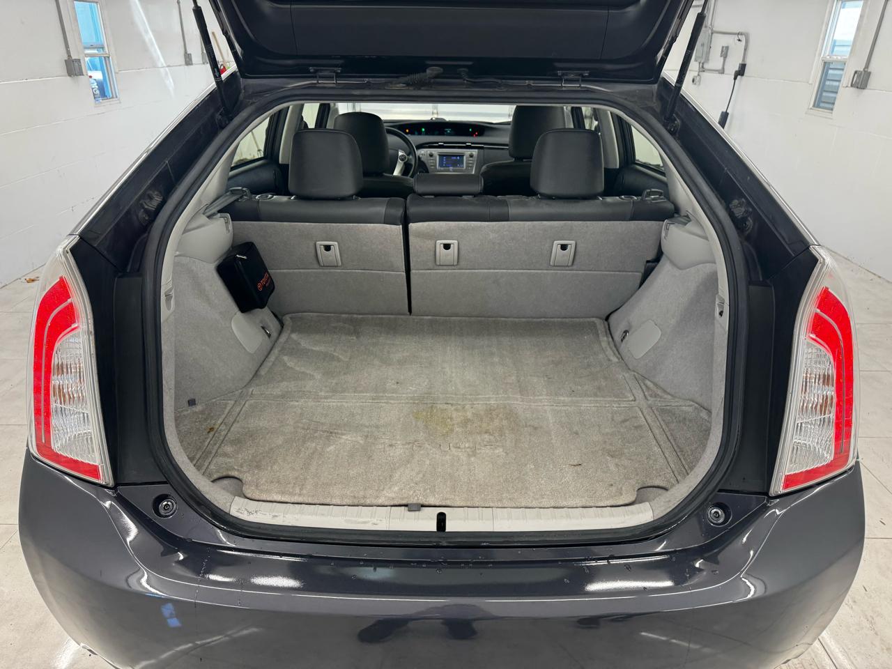 Toyota Prius 5dr HB Three (Natl) 2012