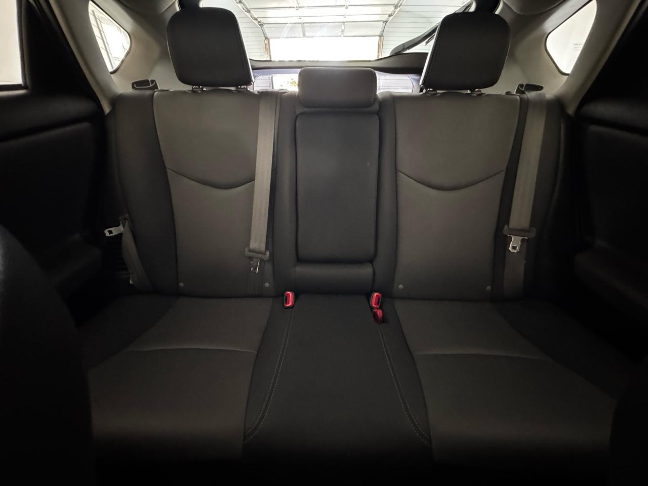 Toyota Prius 5dr HB Three (Natl) 2012