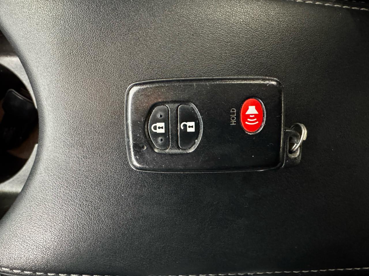 Toyota Prius 5dr HB Three (Natl) 2012