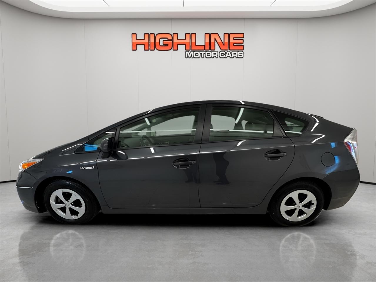 Toyota Prius 5dr HB Three (Natl) 2012