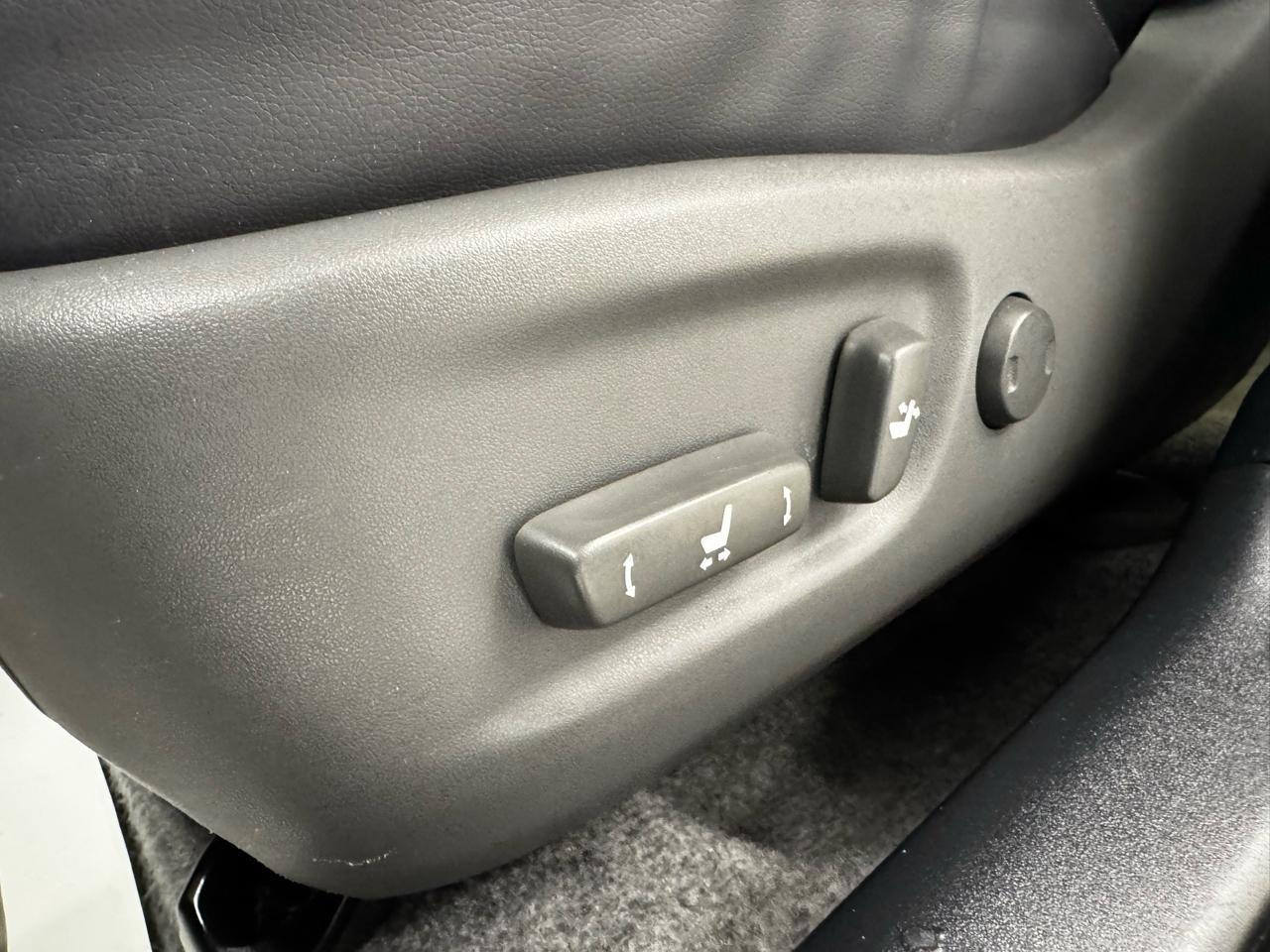 Toyota Prius 5dr HB Three (Natl) 2012