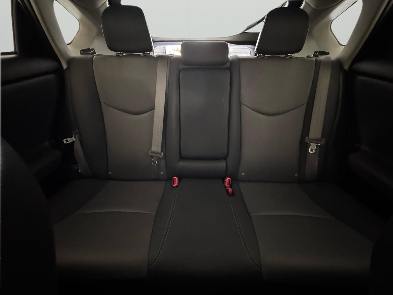 Toyota Prius 5dr HB Three (Natl) 2012