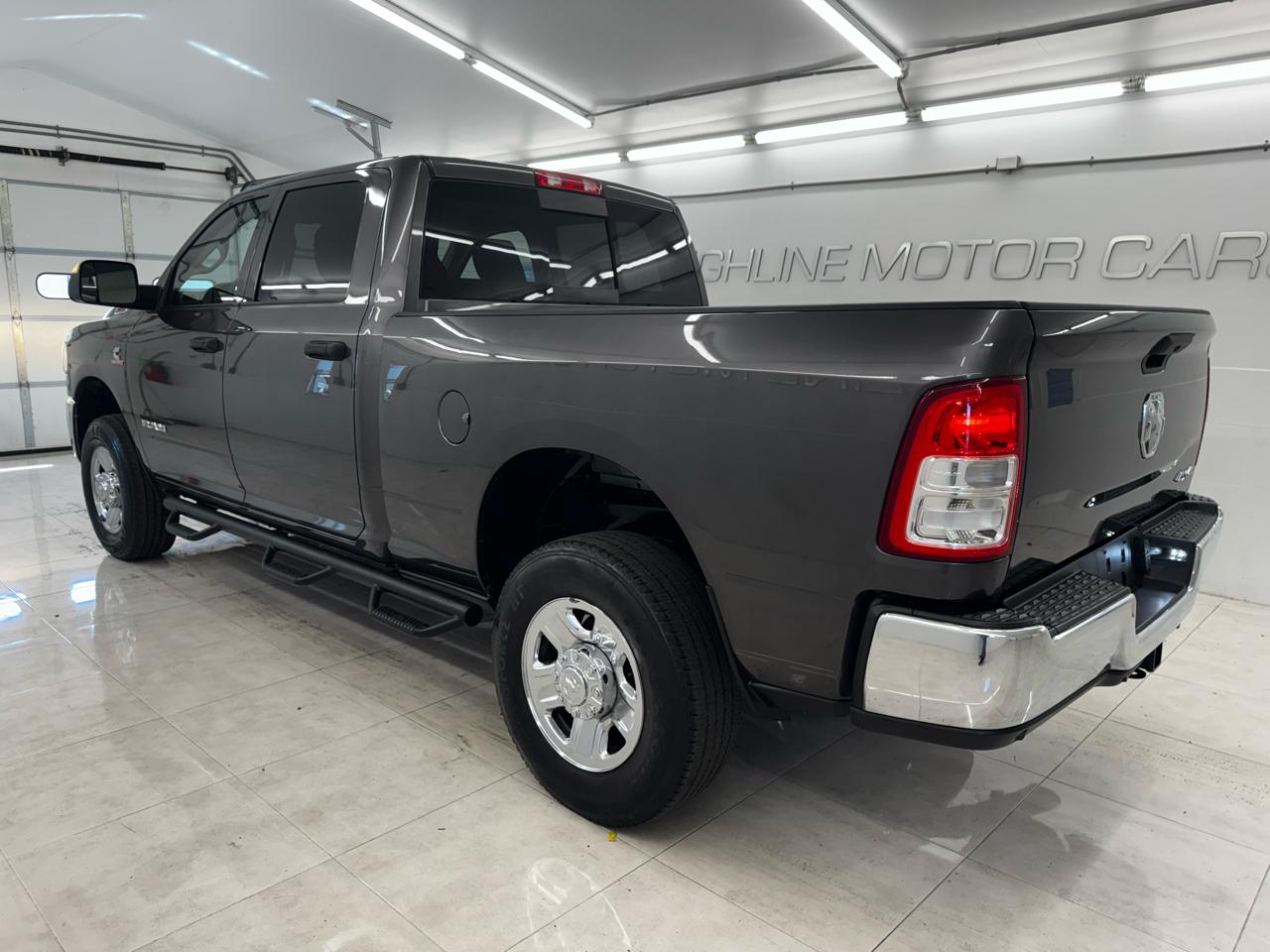 RAM 2500 Tradesman 4x4 Crew Cab 6'4" Box 2019